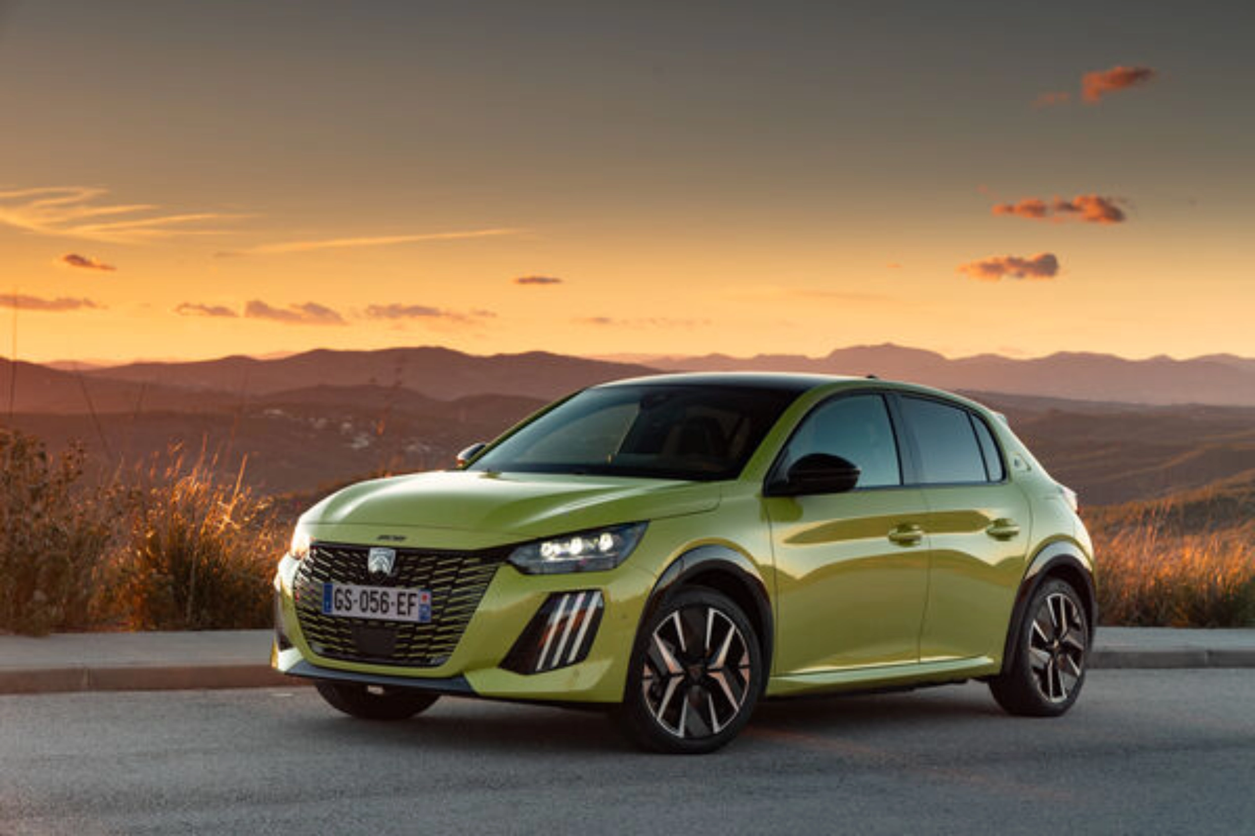 Peugeot E-208 GTI jaune Electrique, compacte et sportive